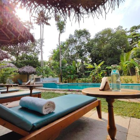 Marari Beach Bungalow Resort Alleppey Марарикулам Экстерьер фото