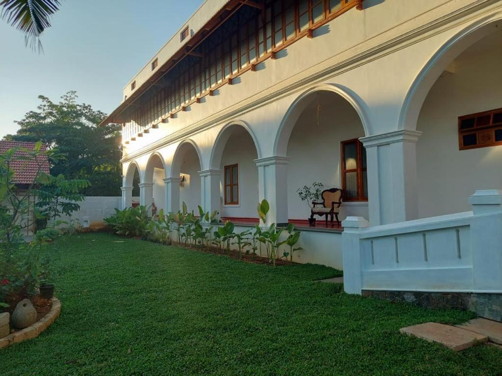 Marari Beach Bungalow Resort Alleppey Марарикулам Экстерьер фото
