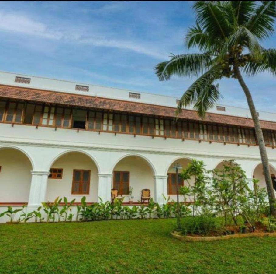 Marari Beach Bungalow Resort Alleppey Марарикулам Экстерьер фото